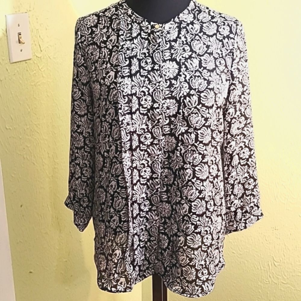 Liz Claiborne Black & White Print Blouse, Size Medium
